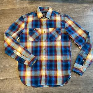 American Eagle Plaid Buttondown